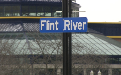 Thumbnail image for Once prosperous, Flint faces tough road to recovery