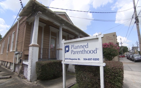 Thumbnail image for Fight over Planned Parenthood funding hits two states