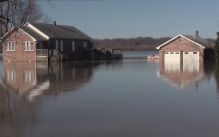 Southern US states brace for surging water levels